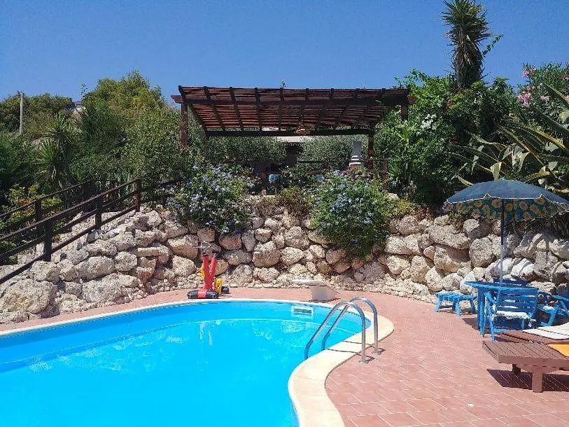 Giallonardomare-Villa Con Piscina レアルモンテ イタリア